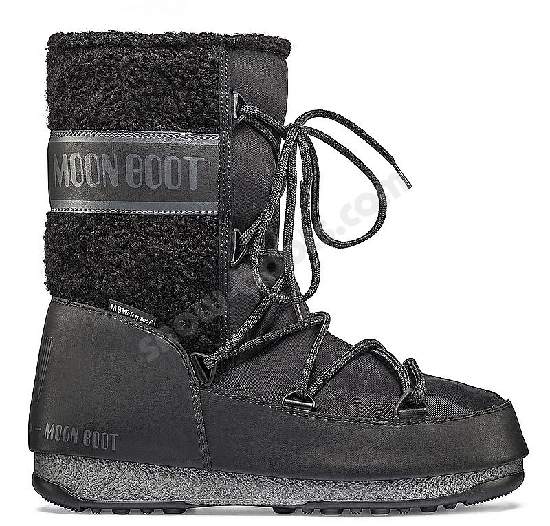 monaco moon boots black
